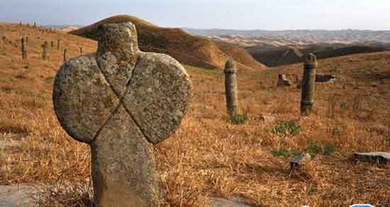 تعبیر خواب قبرستان گلی