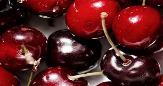 تعبیر خواب گیلاس خوردن