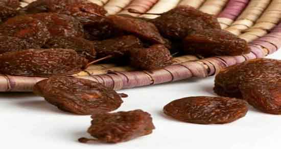 خواص آلو بخارا خشک ؛ دفع کننده اوره، اسید اوریک و چربی خون می باشد