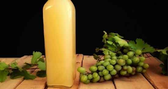 فواید آبغوره ؛ در طب سنتی می توان به تسکین درد کمر و درمان آن اشاره کرد