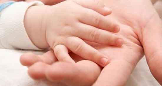 تعبیر خواب محبت به کودک ، معنی دیدن محبت به کودک در خواب های ما چیست