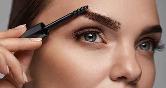 تعبیر خواب شانه زدن ابرو ، معنی شانه زدن ابرو در خواب های ما چیست