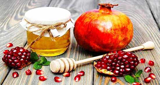 خواص انار و عسل ؛ ماسک صورت عالی و درمان کننده زخم با ترکیب انار و عسل