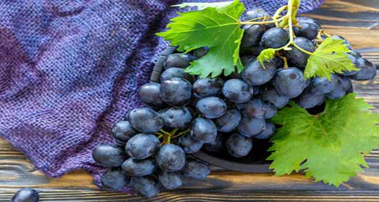 عوارض انگور ؛ خوردن انگور برای چه کسانی مضر است؟