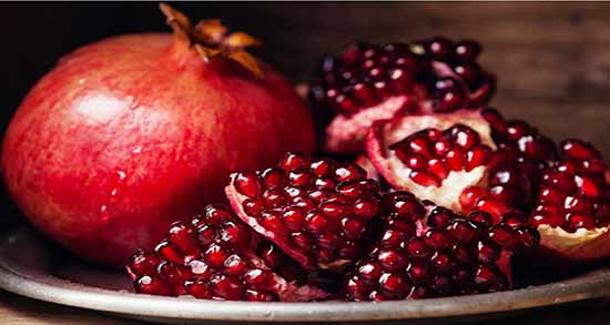 مضرات انار ؛ چه افرادی نباید انار بخورند و مصرف انار برایشان مضر است