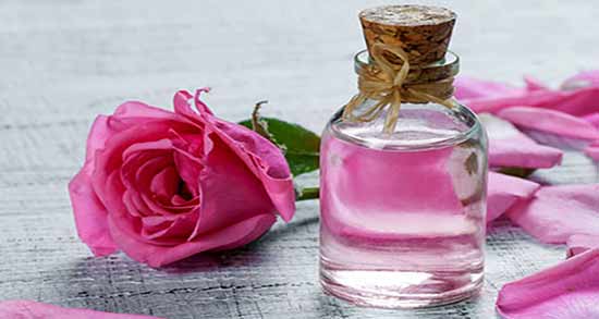 گلاب برای پوست چرب ؛ افرادی که پوست چرب دارند گلاب استفاده کنند؟