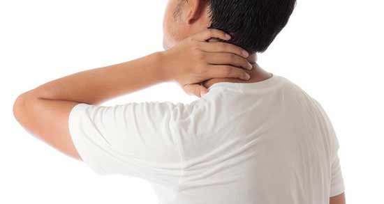 گرفتگی گردن ؛ انجام حرکات ورزشی برای درمان اسپاسم و گرفتگی عضلات گردن