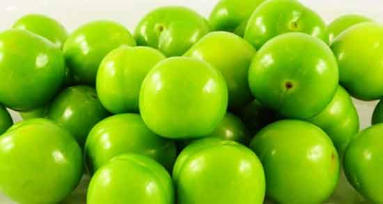 فواید گوجه سبز برای معده ؛ خاصیت خوردن گوجه سبز برای درمان ناراحتی‌ های معده