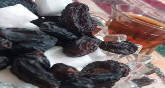 مضرات کشمش مویز ؛ در چه مواردی خوردن کشمش و مویز ضرر دارد