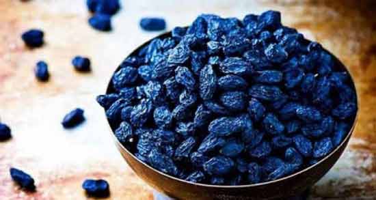 مویز در بارداری مفید است ؛ خواص درمانی خوردن مویز برای زن باردار
