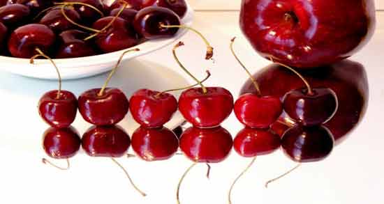 گیلاس در پریودی ؛ کاهش دردهای پریودی با خوردن میوه گیلاس