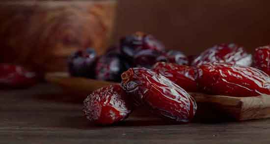 هسته خرما در قران ؛ روایات مصرف هسته خرما در قران چیست