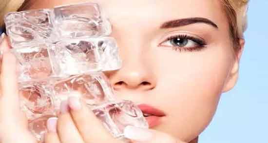 خواص یخ برای صورت ؛ بسته شدن منافذ پوست با ماساژ یخ