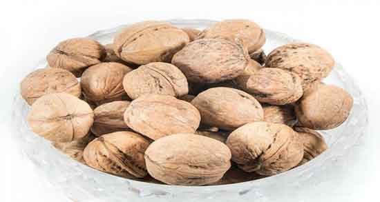 گردو و فشار خون ؛ خاصیت دارویی خوردن گردو برای تنظیم فشارخون