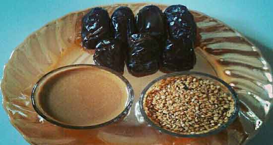 عکس خرما و ارده ؛ آشنایی با خاصیت خوردن خرما و ارده برای سلامتی