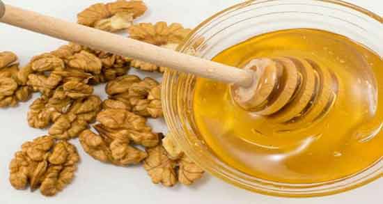 گردو و عسل چاق کننده است ؛ تاثیر خوردن گردو و عسل برای افزایش وزن