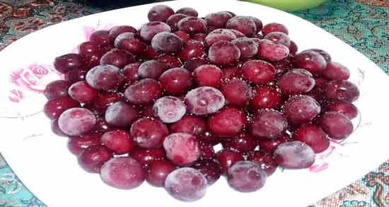 خوردن آلبالو فریز شده در بارداری ؛ خواص و مضرات خوردن آلبالو فریز شده برای زن باردار