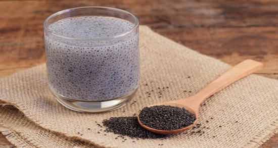 طرز تهیه دانه چیا با آب ؛ آموزش درست کردن دانه چیا با آب
