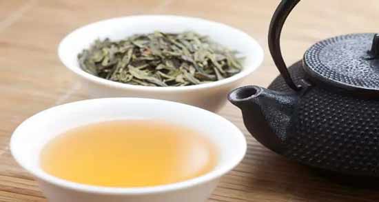 چای سبز برای عفونت معده ؛ خاصیت خوردن چای سبز برای درمان عفونت معده