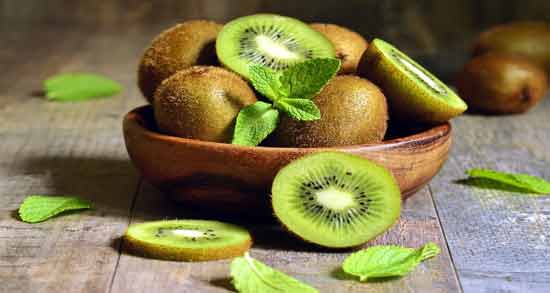 کیوی برای قناری ؛ خواص و مضرات دادن کیوی به قناری