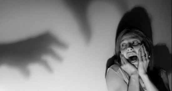 تعبیر خواب ترسیدن از یک زن معنی ترسیدن از یک زن در خواب های ما چیست
