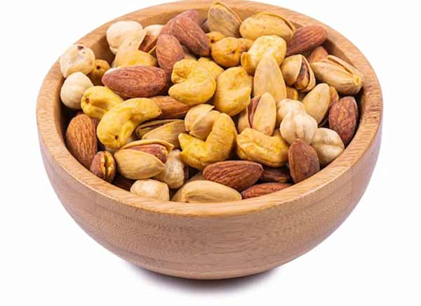 تعبیر خواب آجیل گرفتن از دیگران + معنی خواب آجیل گرفتن از دیگران چیست