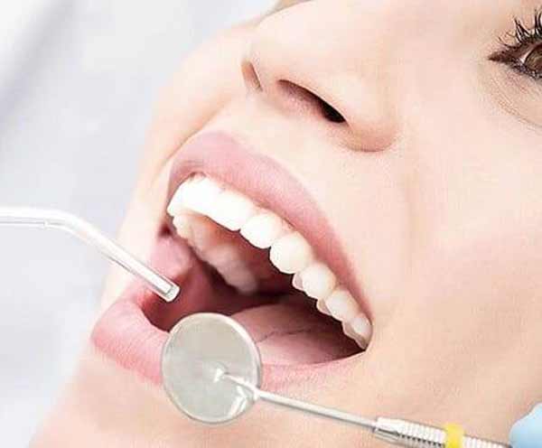 تعبیر خواب دهان پر از دندان + معنی دهان پر از دندان در خواب چیست