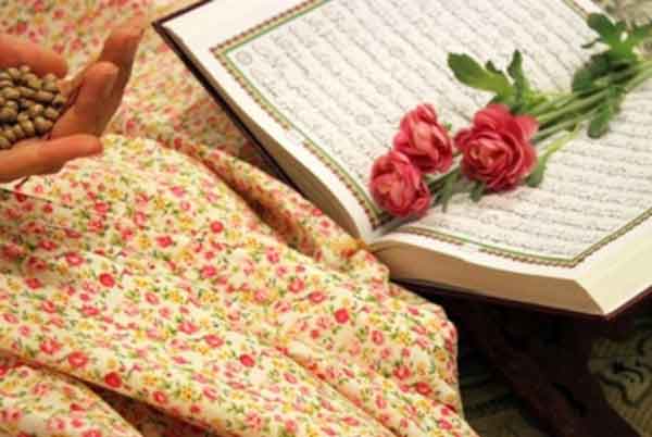 تعبیر خواب نماز خواندن بدون مهر در مسجد با پوشش زیبا و مرتب در خواب دختر مجرد