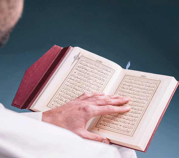 تعبیر خواب نتوانستن خواندن قران + معنی نتوانستن خواندن قران در خواب چیست