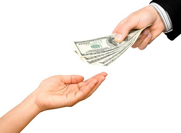 تعبیر خواب پول خواستن مرده از زنده + معنی پول خواستن مرده از زنده در خواب چیست