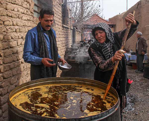 تعبیر خواب آبگوشت نذری + معنی آبگوشت نذری در خواب چیست