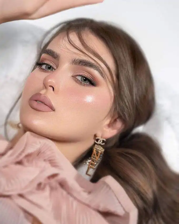 مدل آرایش صورت ملایم مجلسی + زیباترین مدل های آرایش مجلسی سال