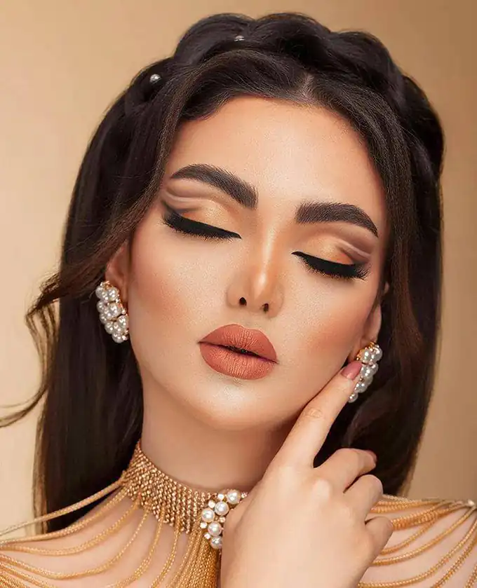 مدل آرایش صورت ملایم مجلسی + زیباترین مدل های آرایش مجلسی سال