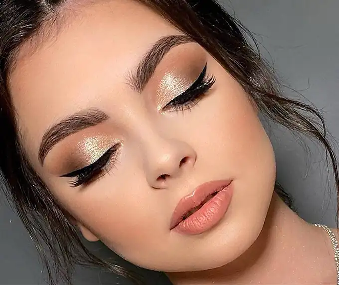 مدل آرایش صورت ملایم مجلسی + زیباترین مدل های آرایش مجلسی سال