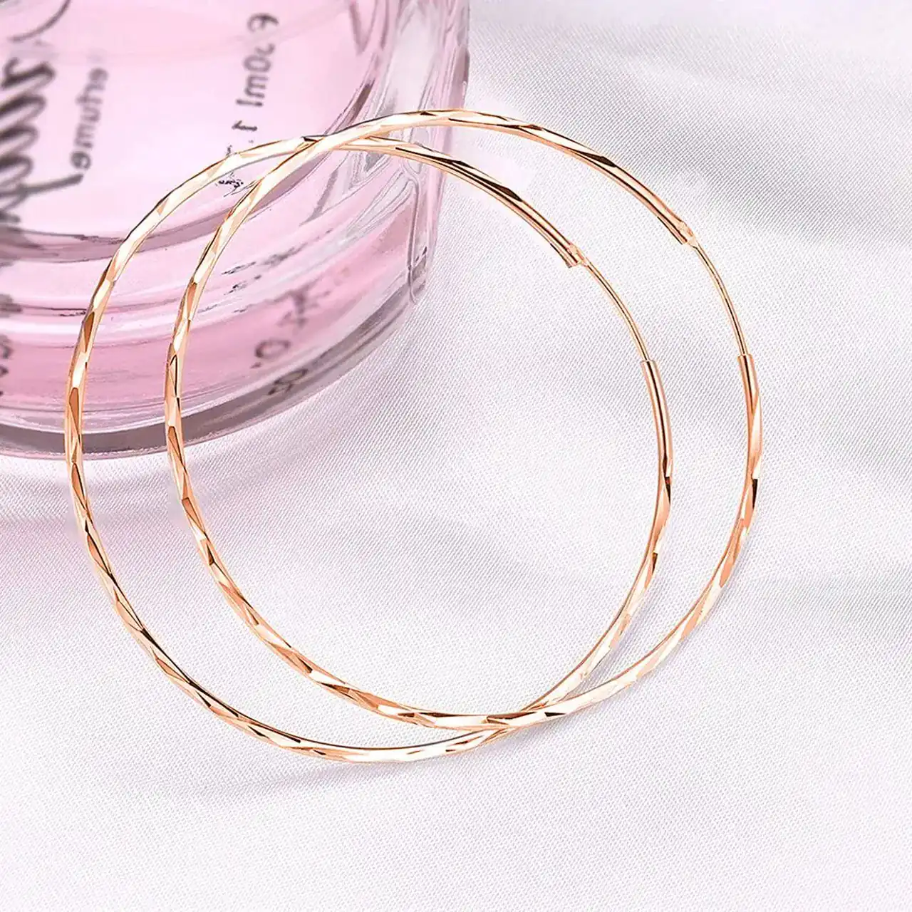 مدل گوشواره حلقه ای طلا + 15 مدل از زیباترین گوشواره های بازار