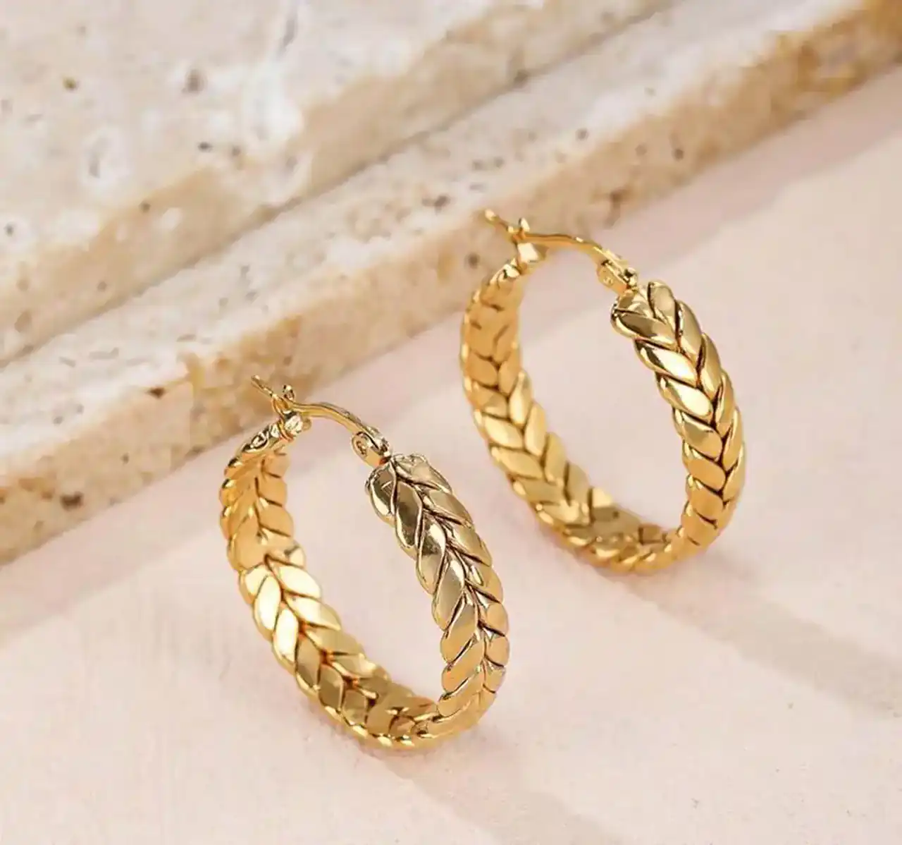 مدل گوشواره حلقه ای طلا + 15 مدل از زیباترین گوشواره های بازار