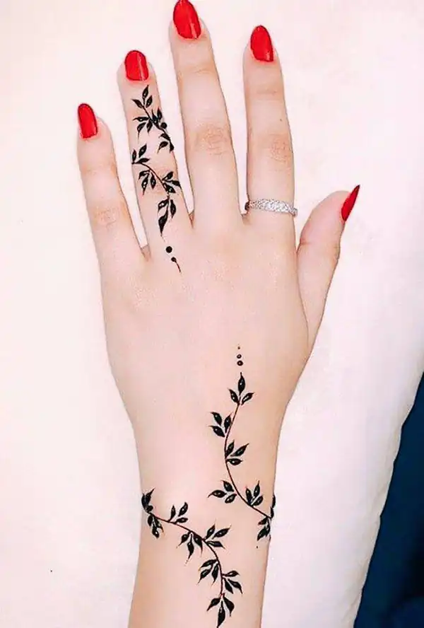 مدل حنا ساده و شیک + زیباترین مدل های حنا برای پشت و روی دست